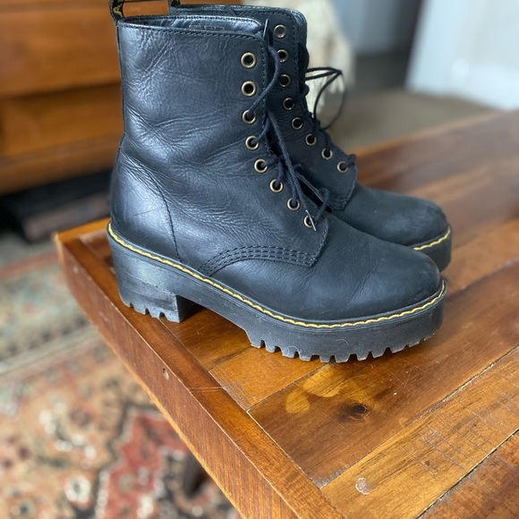 Women’s Doc Martens - Picture 5 of 9